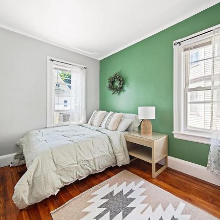 Cozy Up In 5Br Apt Near Charming Oak Square Boston Eksteriør billede