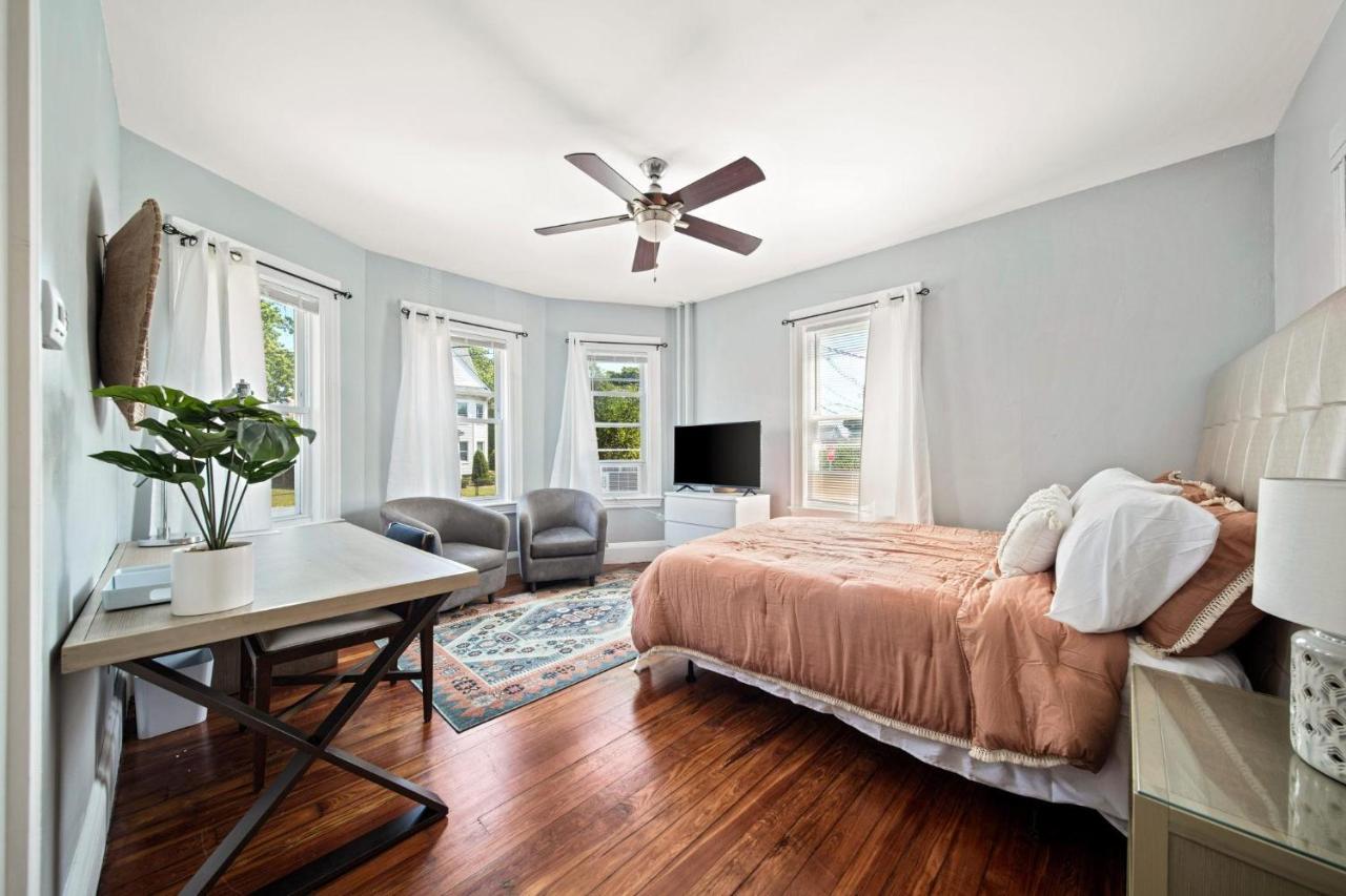 Cozy Up In 5Br Apt Near Charming Oak Square Boston Eksteriør billede
