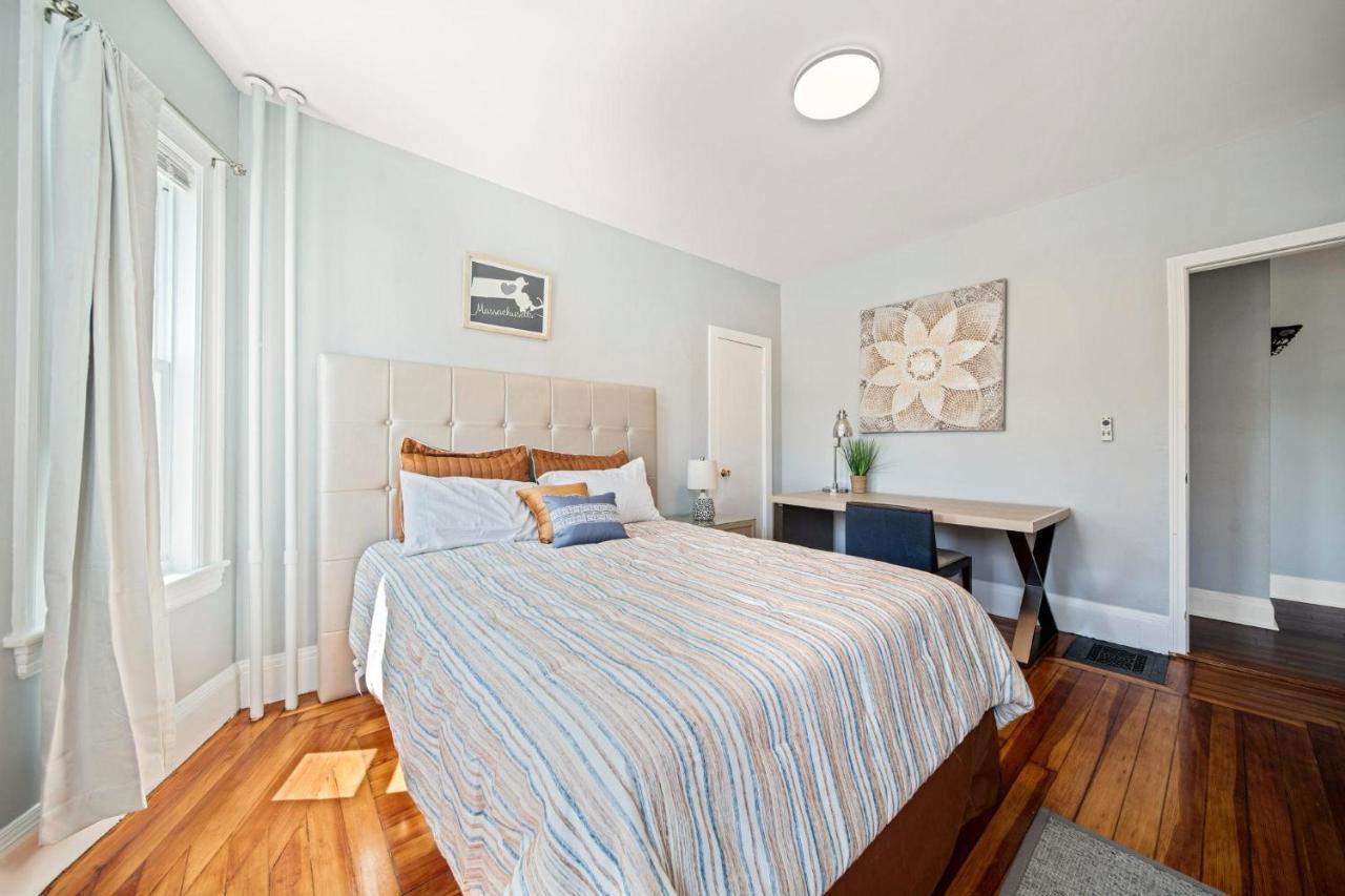 Cozy Up In 5Br Apt Near Charming Oak Square Boston Eksteriør billede